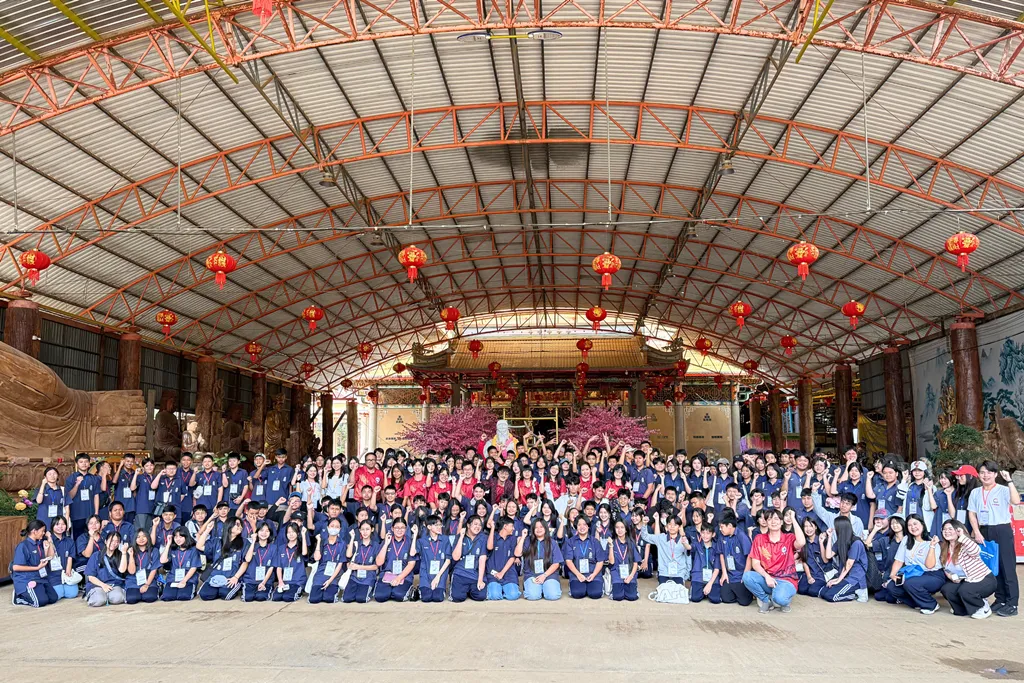 Jinbu จัดค่ายภาษาและวัฒนธรรมจีน ให้กับโรงเรียนราชวินิตมัธยม ณ จังหวัดกาญจนบุรี